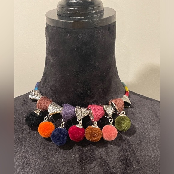 Fashion Necklace - Picture 2 of 5